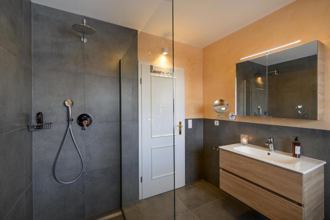 Ferienhaus Die 12 Mit 4 Schlafzimmern In Garmisch Exteriör bild